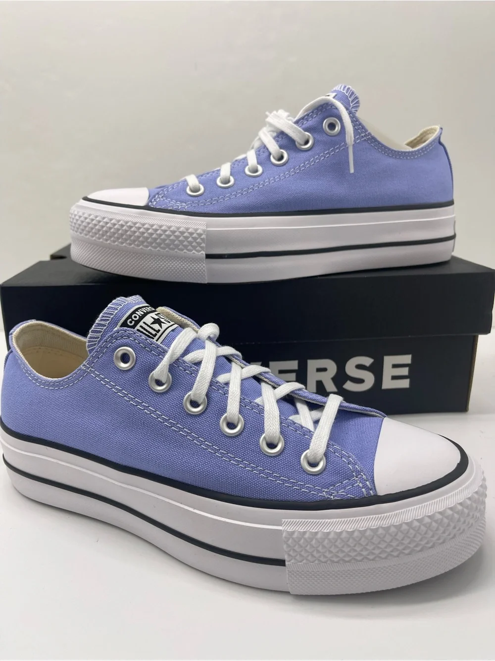 Converse CTAS Lift Ox Platform Sneakers Very Peri White Black A16105F NWT